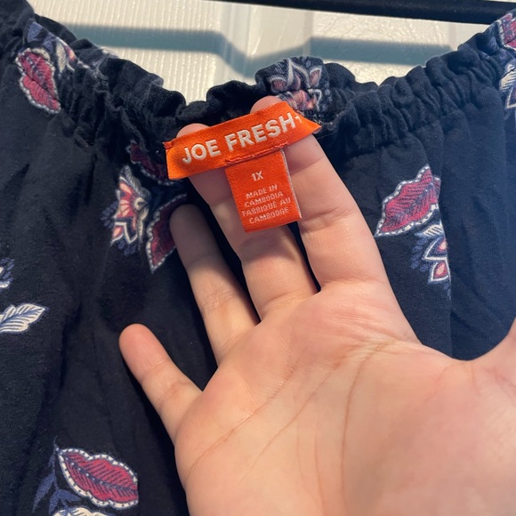 Off the shoulder loose fitting summer blouse - Picture 2 of 4